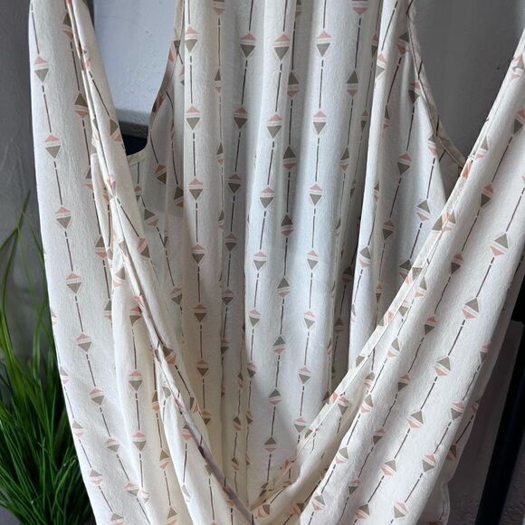 Lucky Brand 100% silk Boho Crossover Blouse size medium - Picture 8 of 14